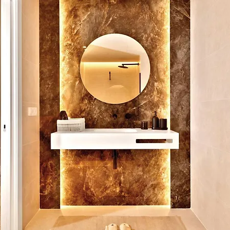 Saristays Center L Apartamento *